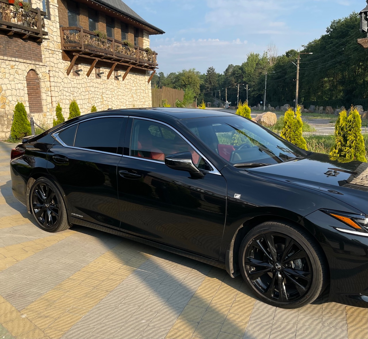 Lexus ES - фото 8