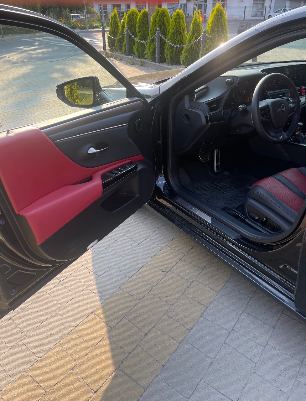 Lexus ES - фото 12