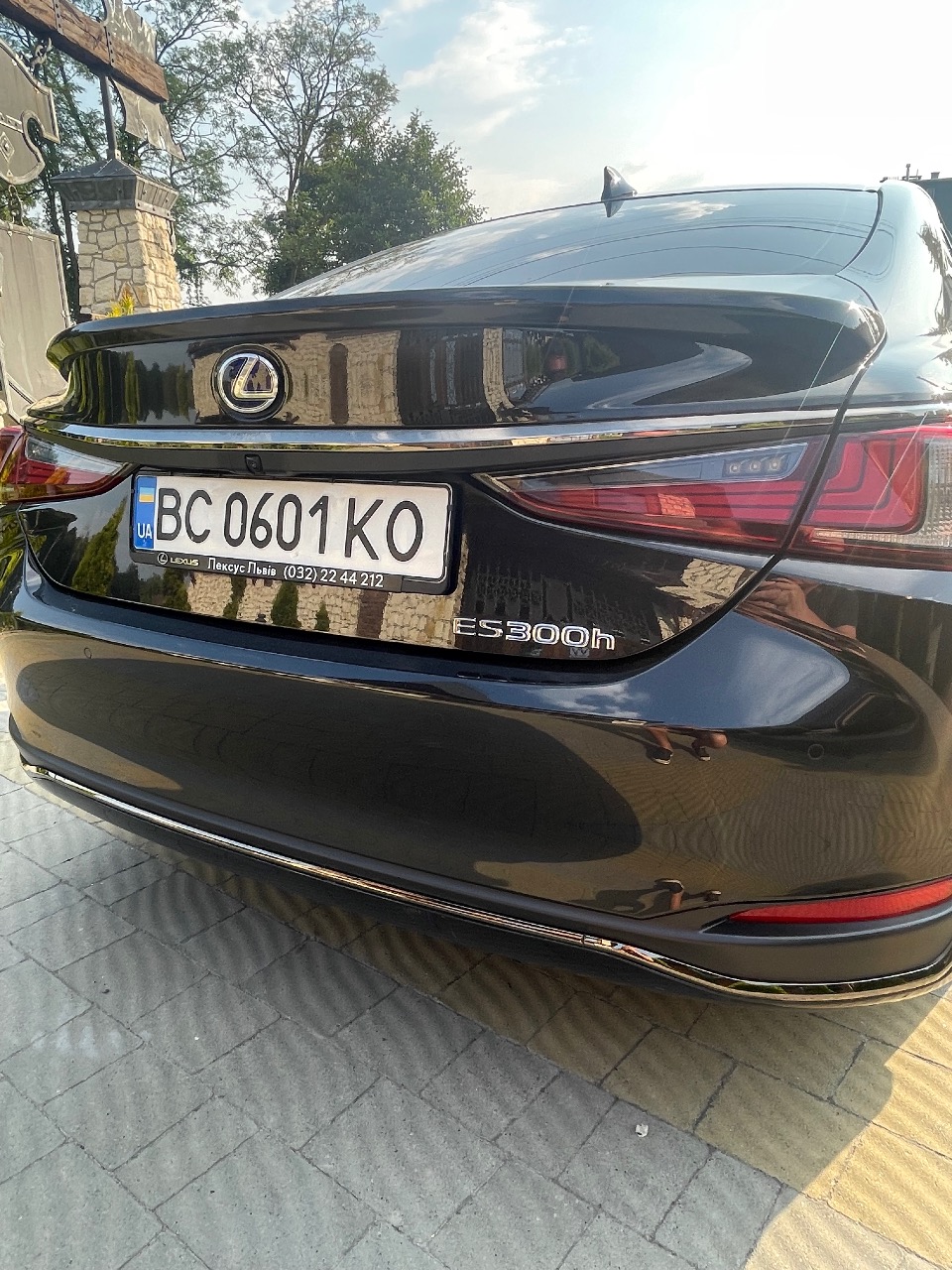 Lexus ES - фото 16