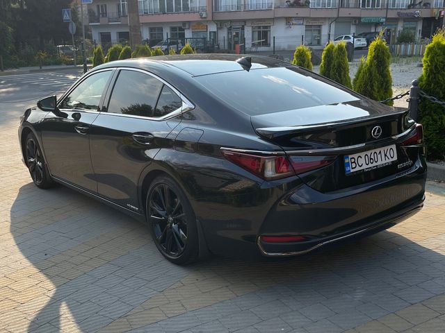 Lexus ES - фото 4