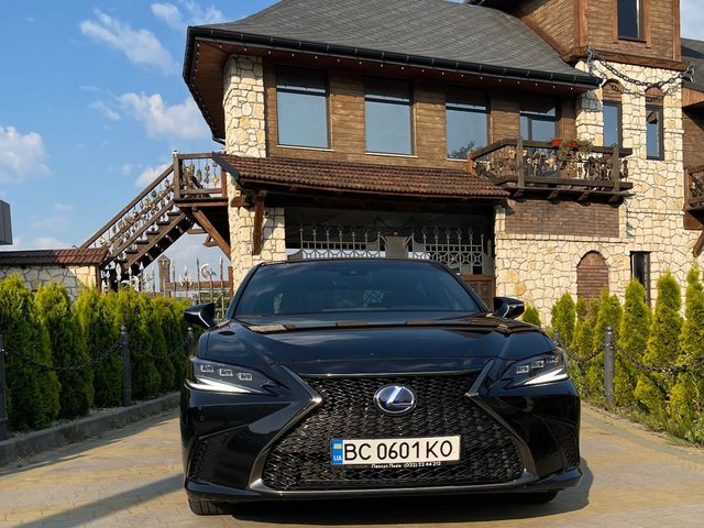 Lexus ES - фото 1