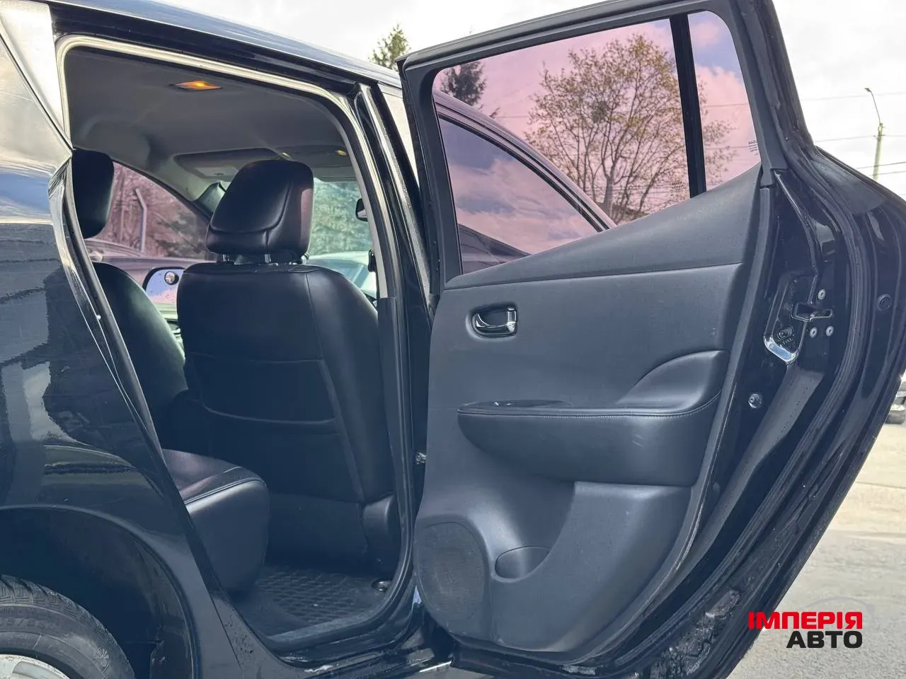 Nissan Leaf - фото 48