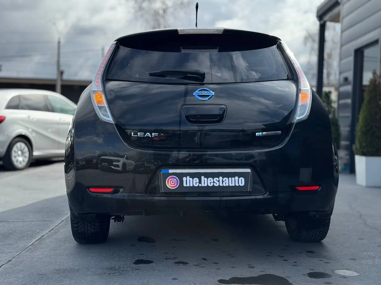 Nissan Leaf - фото 16