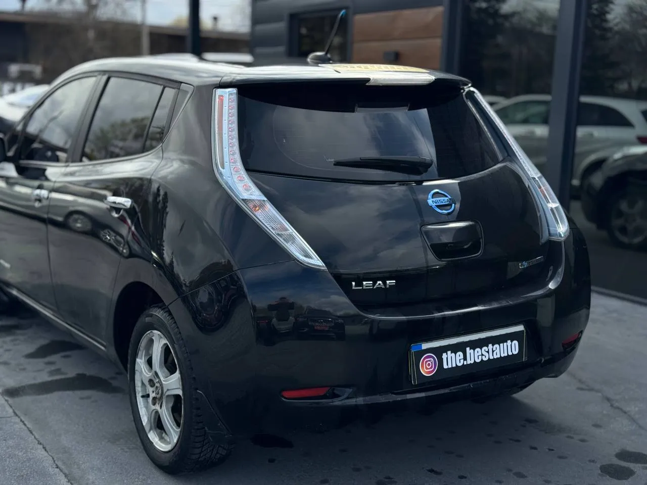 Nissan Leaf - фото 15
