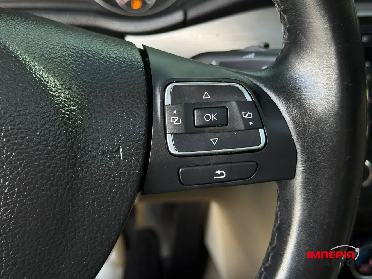 Volkswagen Passat - фото 37