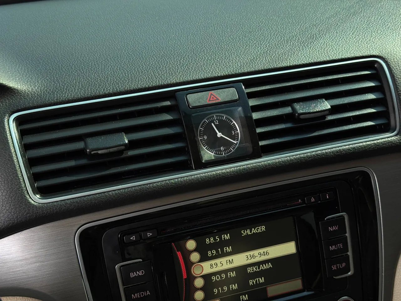 Volkswagen Passat - фото 39