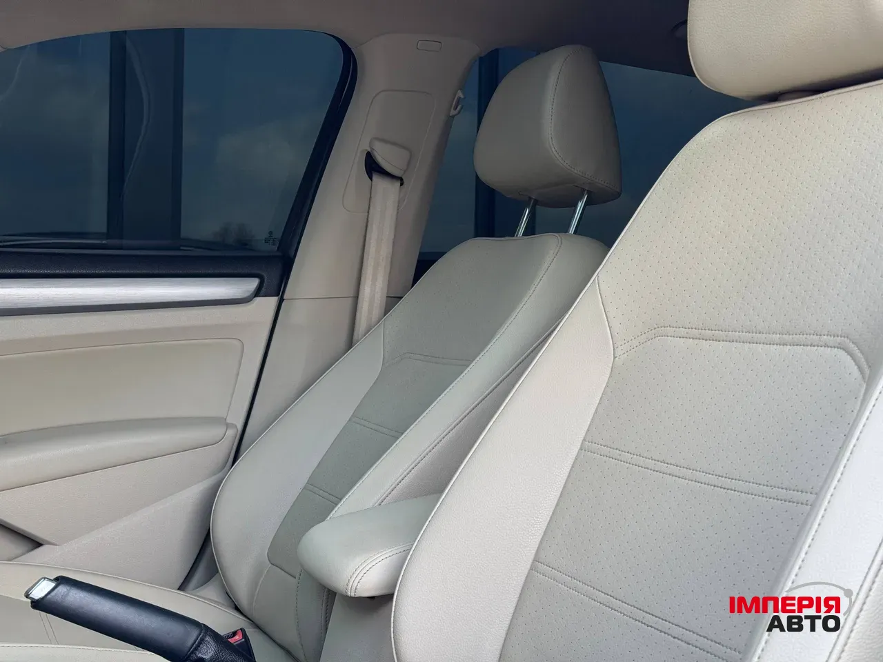 Volkswagen Passat - фото 30