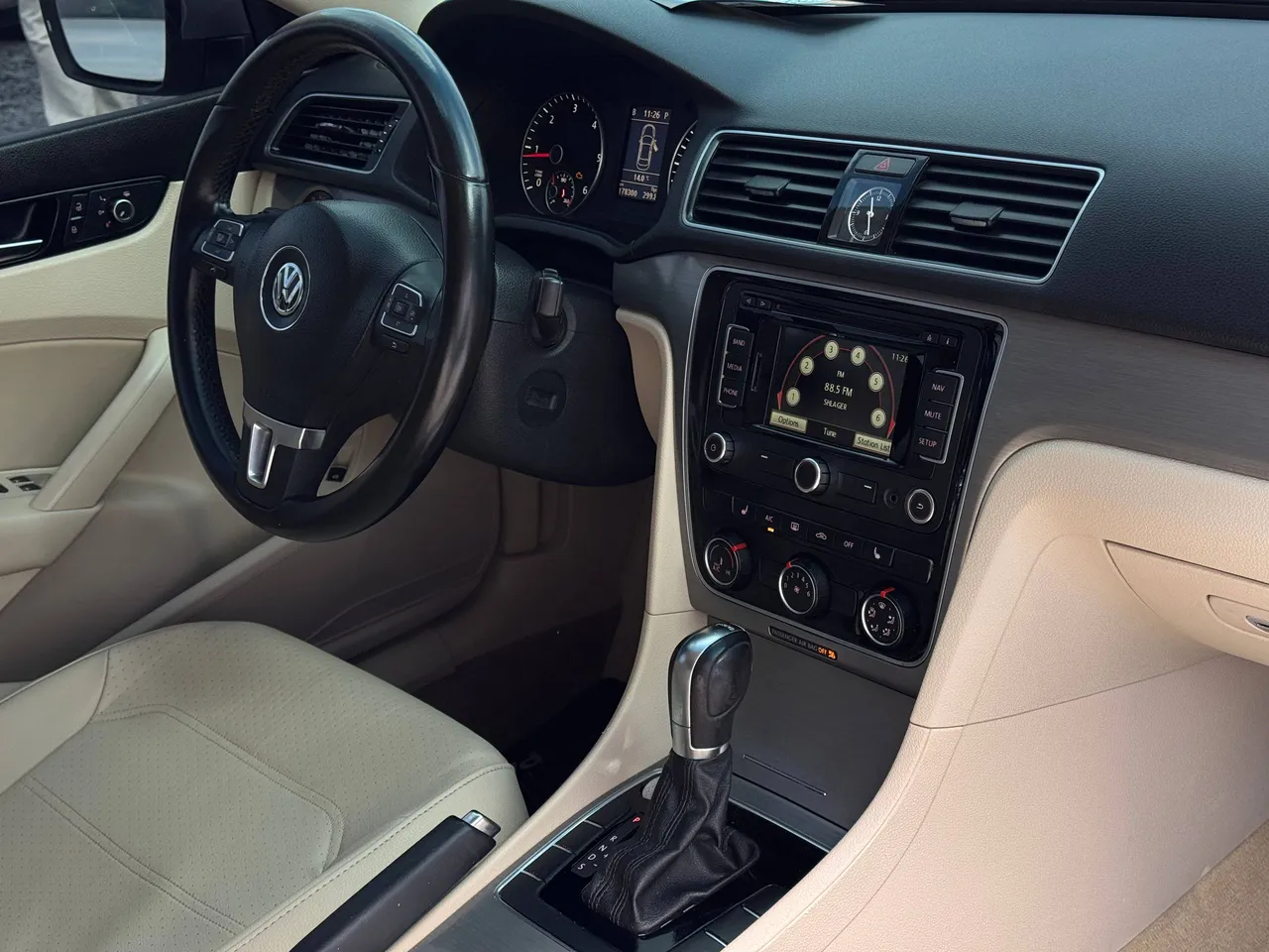 Volkswagen Passat - фото 65