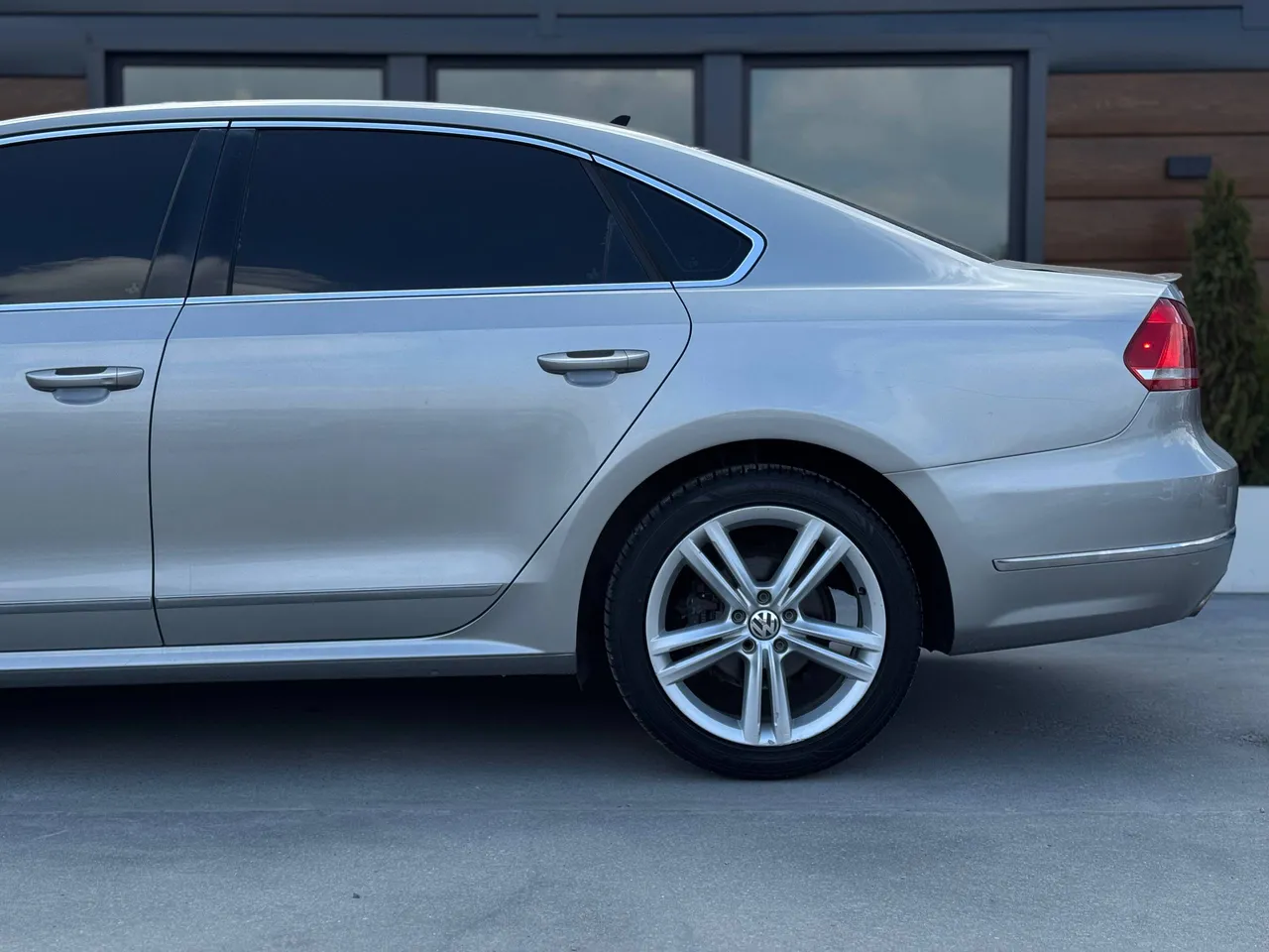 Volkswagen Passat - фото 15