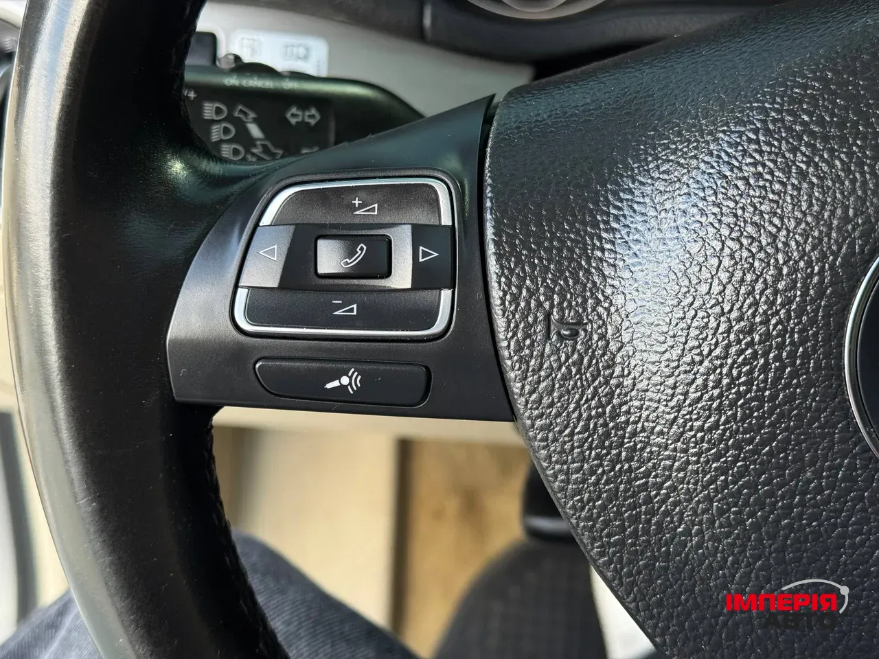 Volkswagen Passat - фото 36