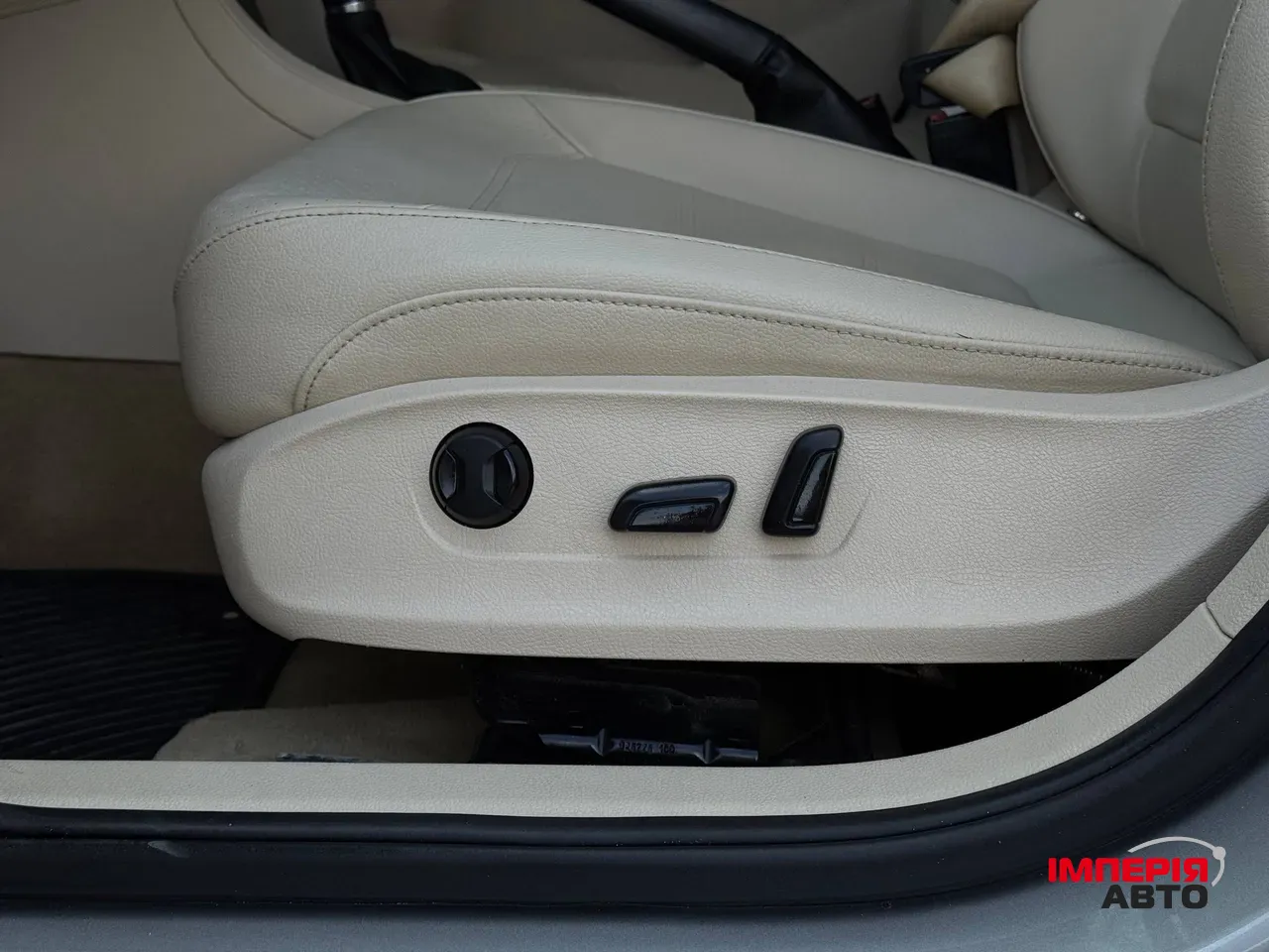 Volkswagen Passat - фото 28