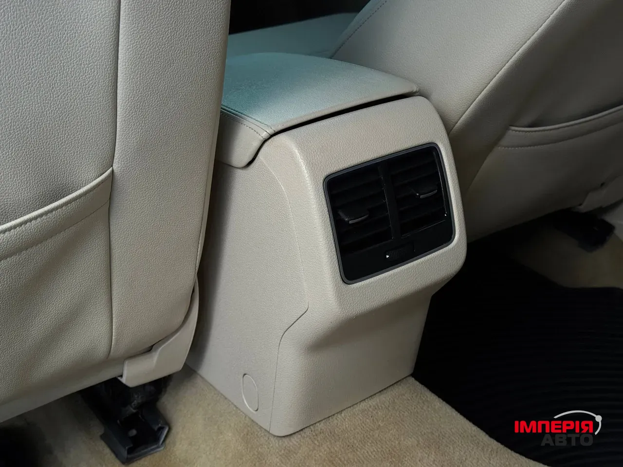 Volkswagen Passat - фото 48