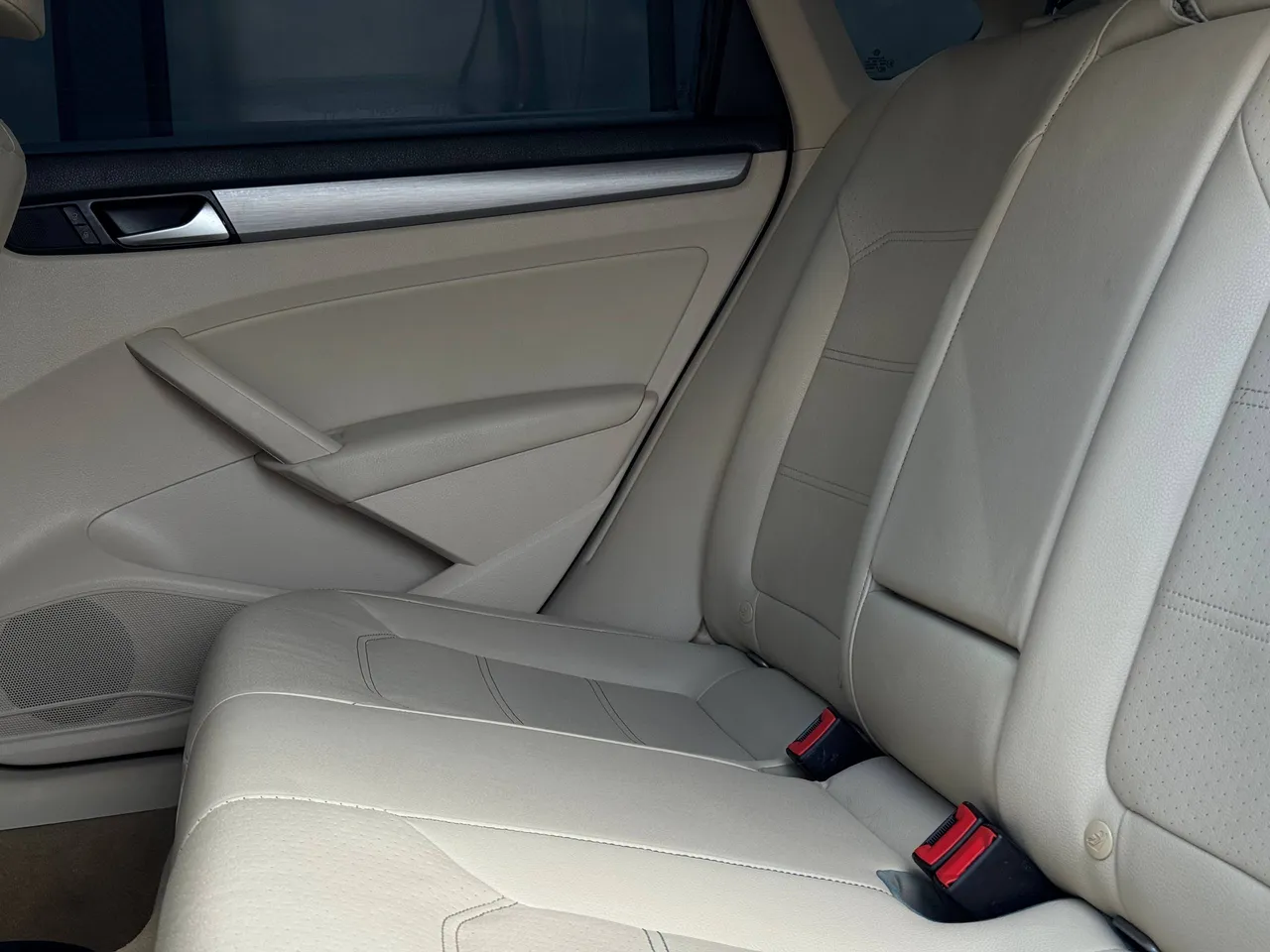 Volkswagen Passat - фото 47