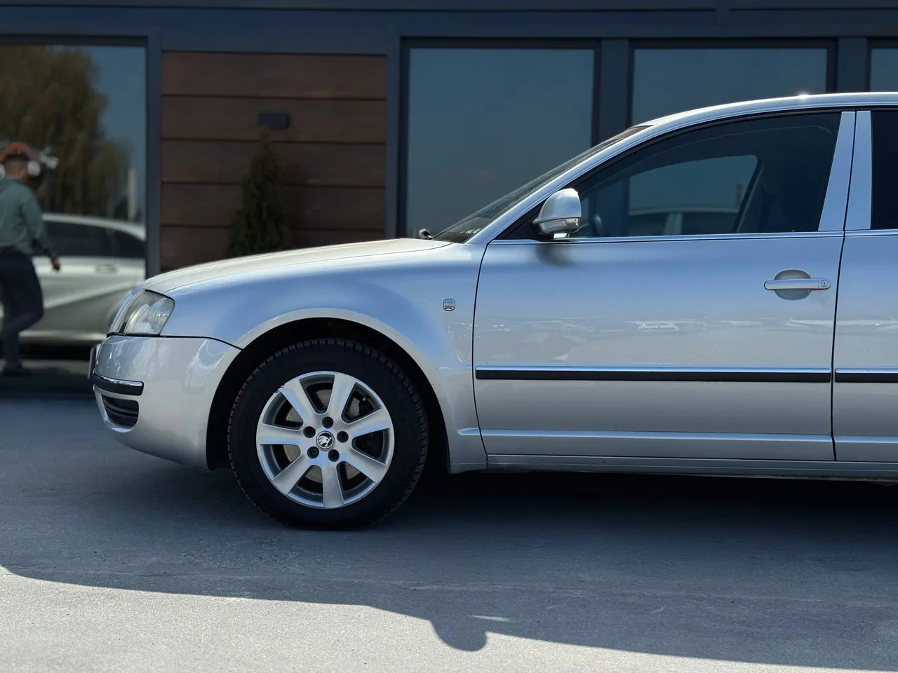 Skoda Superb - фото 12