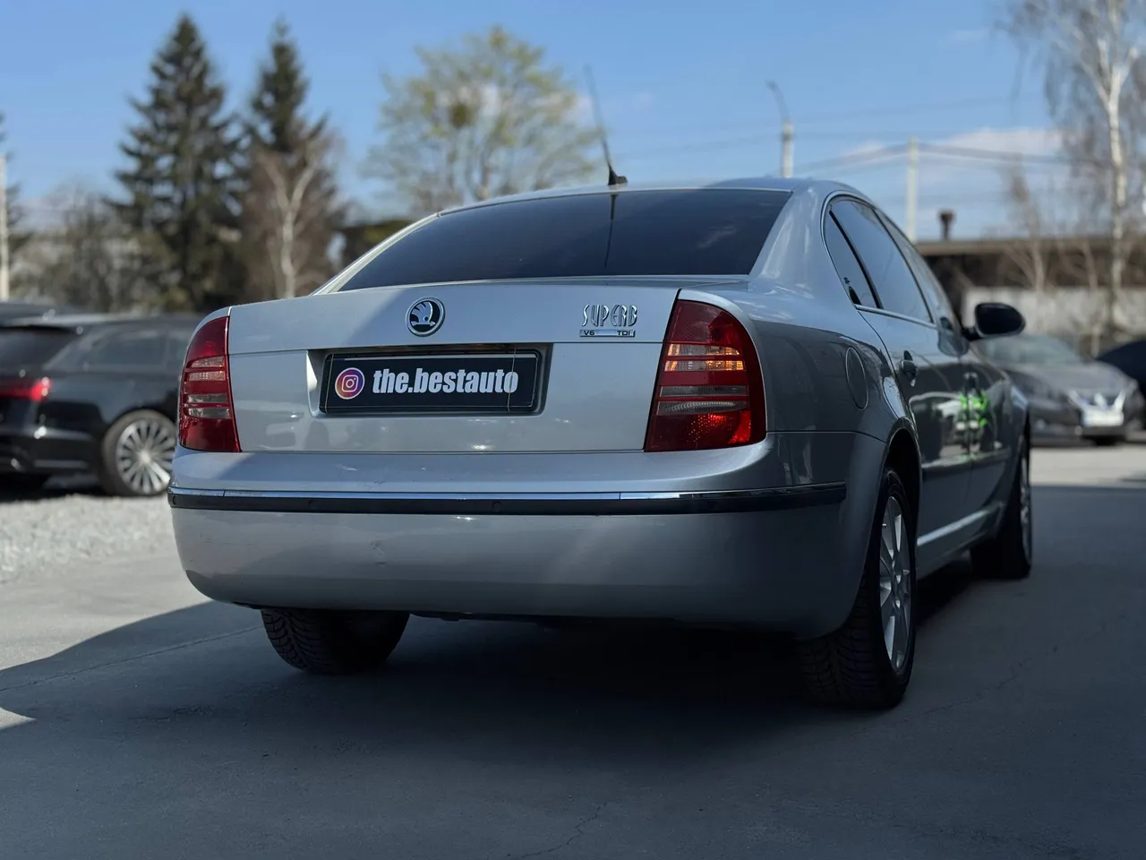 Skoda Superb - фото 15