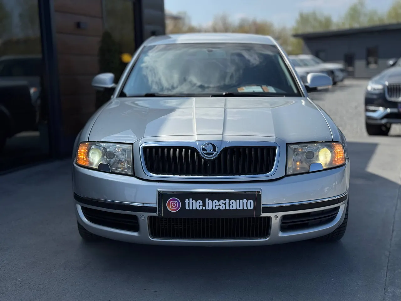 Skoda Superb - фото 8