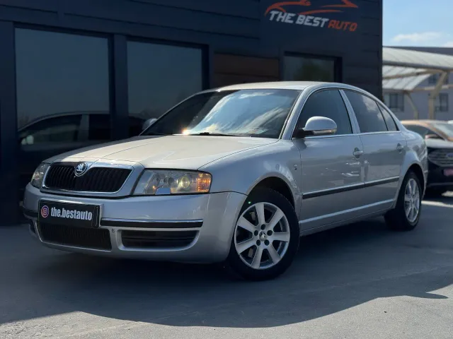 Skoda Superb - фото 1
