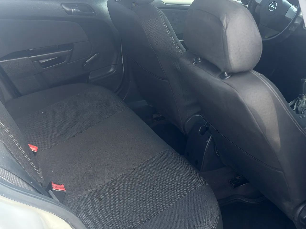 Opel Astra - фото 4