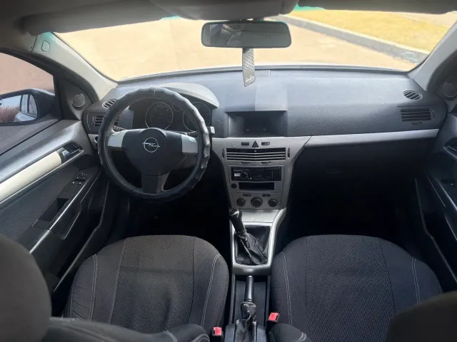 Opel Astra - фото 5