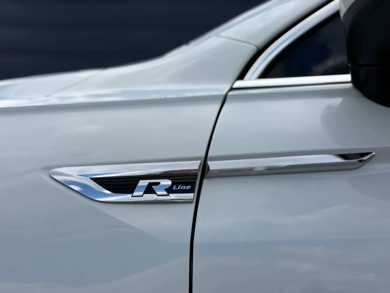 Volkswagen Tiguan - фото 16