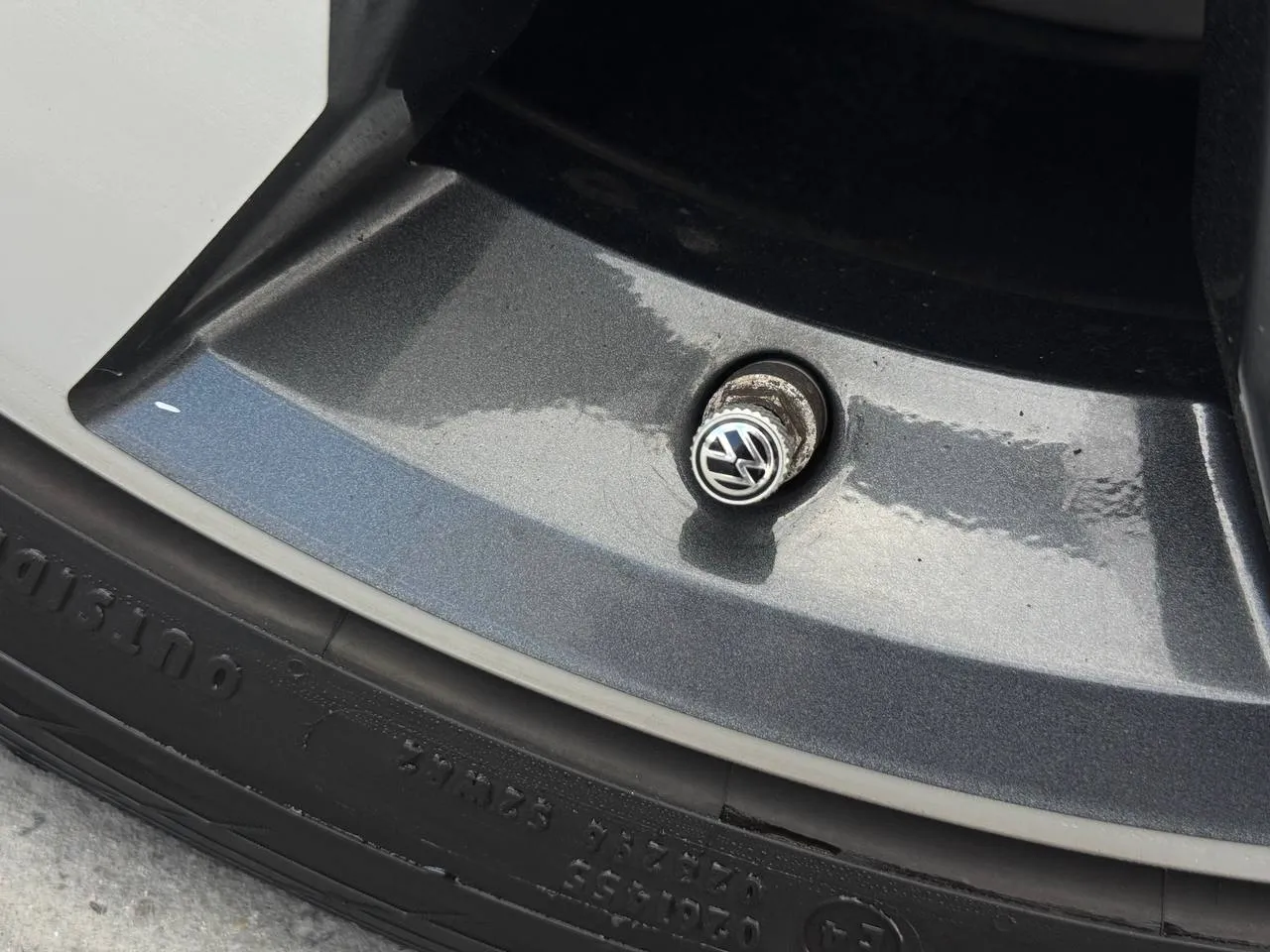 Volkswagen Tiguan - фото 18