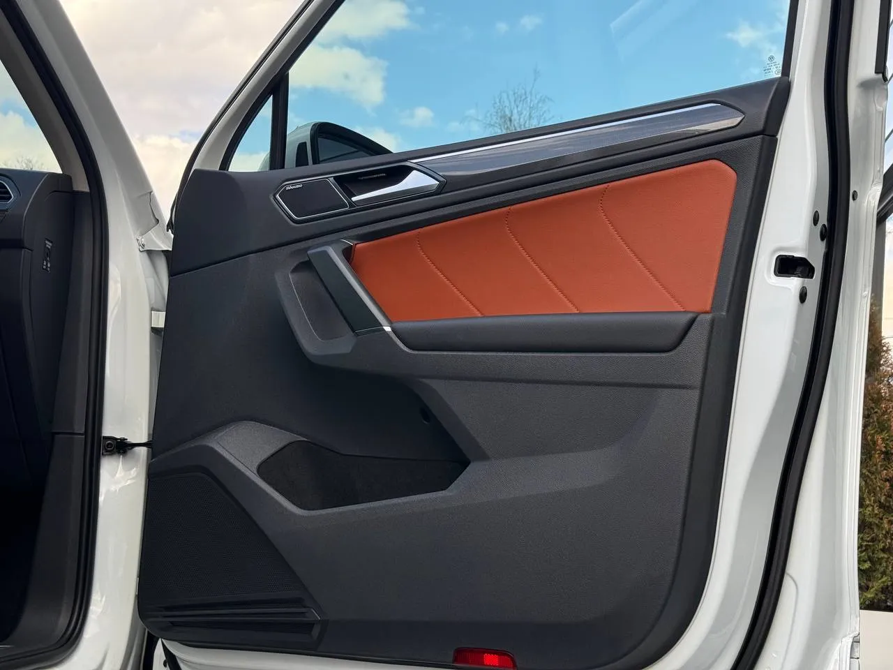 Volkswagen Tiguan - фото 71