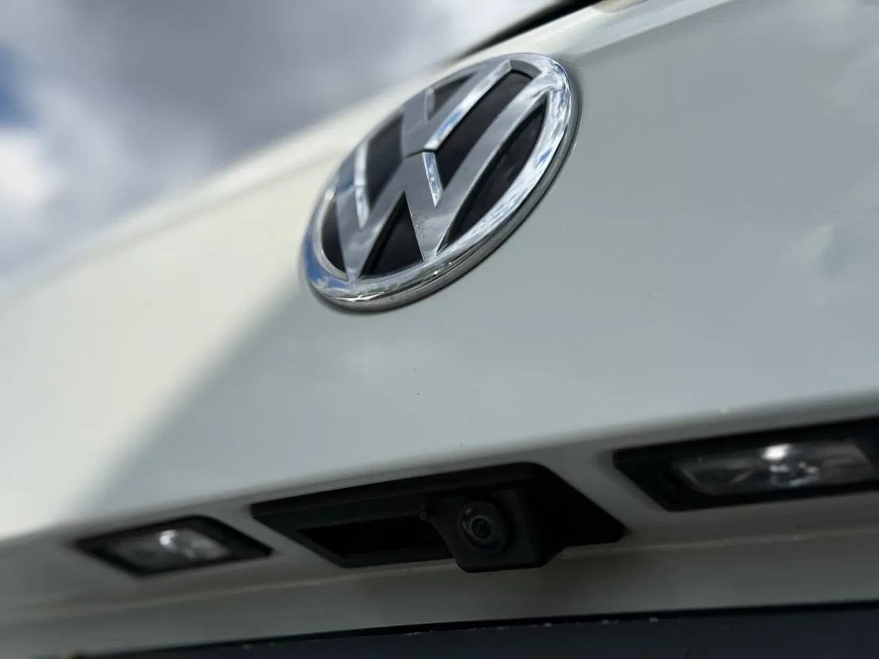 Volkswagen Tiguan - фото 12