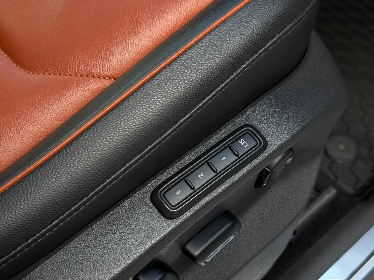 Volkswagen Tiguan - фото 75