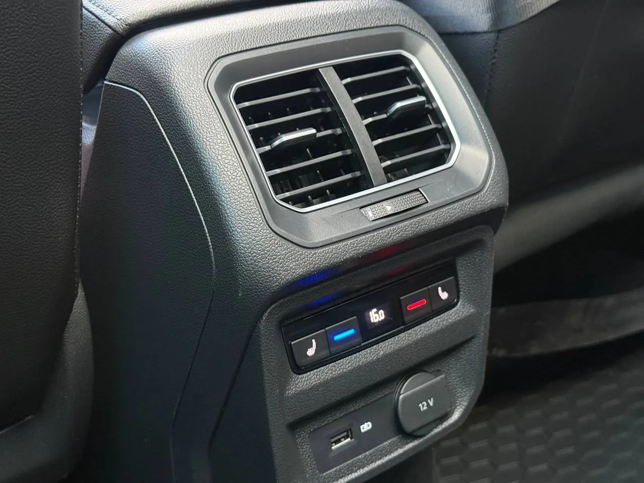 Volkswagen Tiguan - фото 54