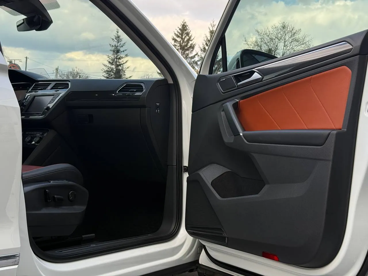 Volkswagen Tiguan - фото 70