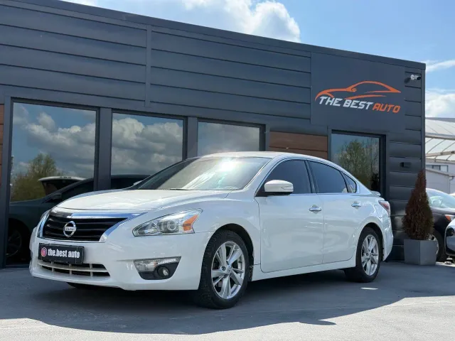 Nissan Altima - фото 2