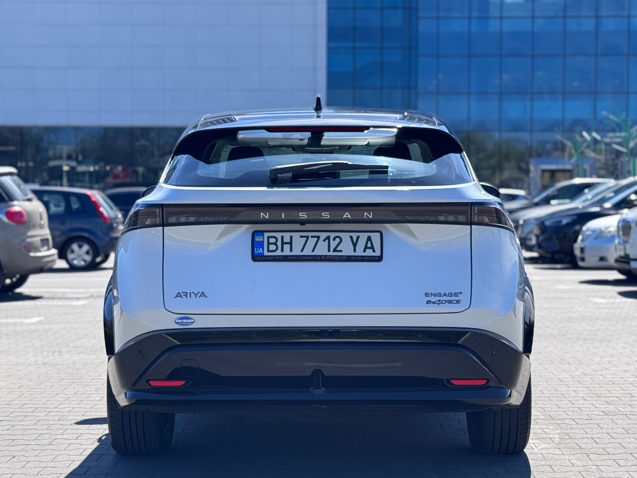 Nissan Ariya - фото 8