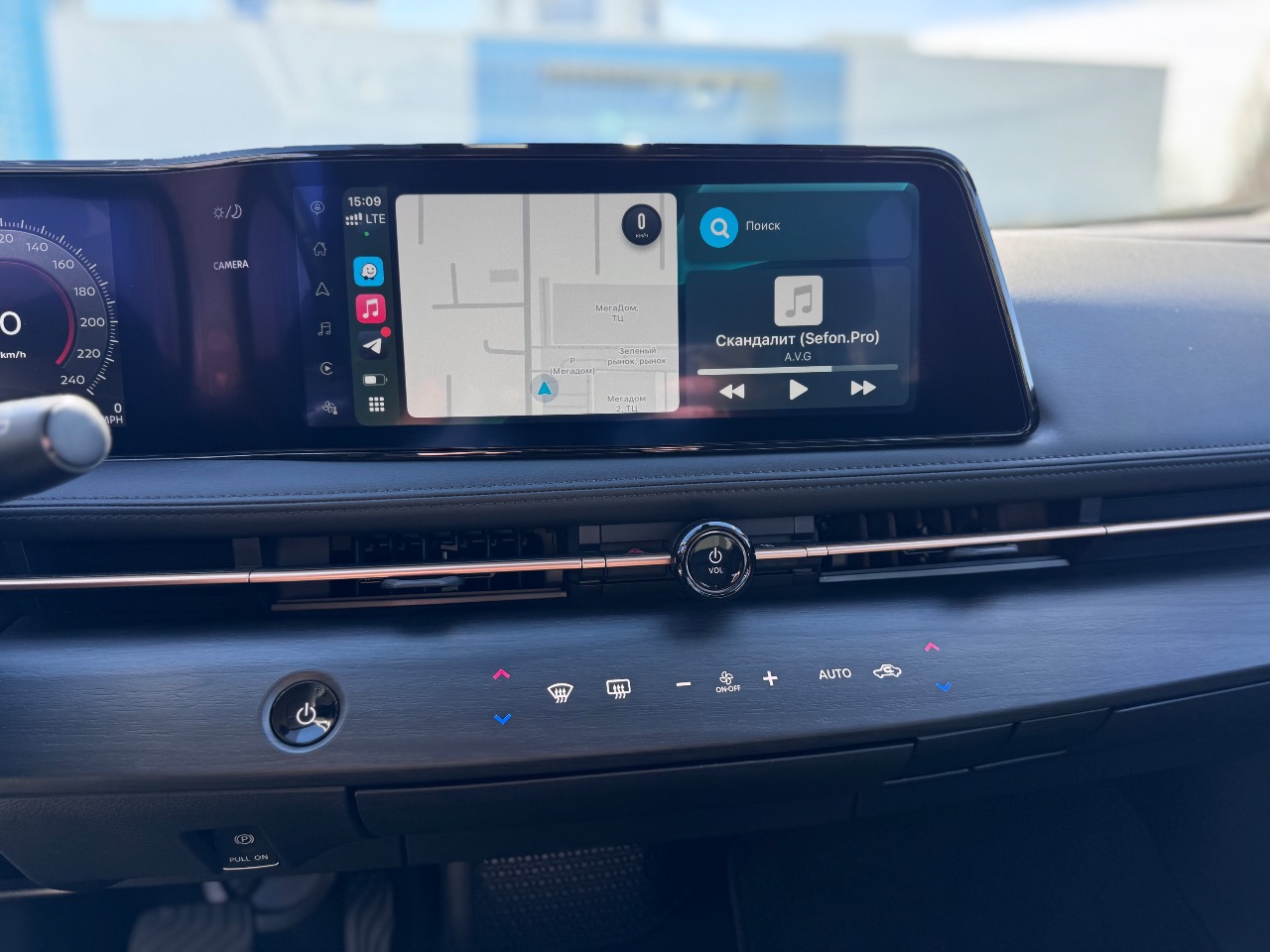 Nissan Ariya - фото 17