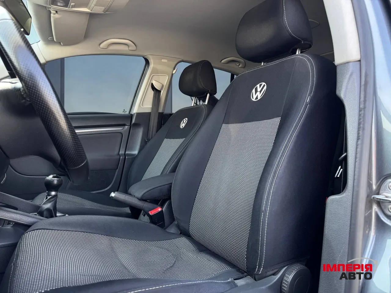 Volkswagen Jetta - фото 30