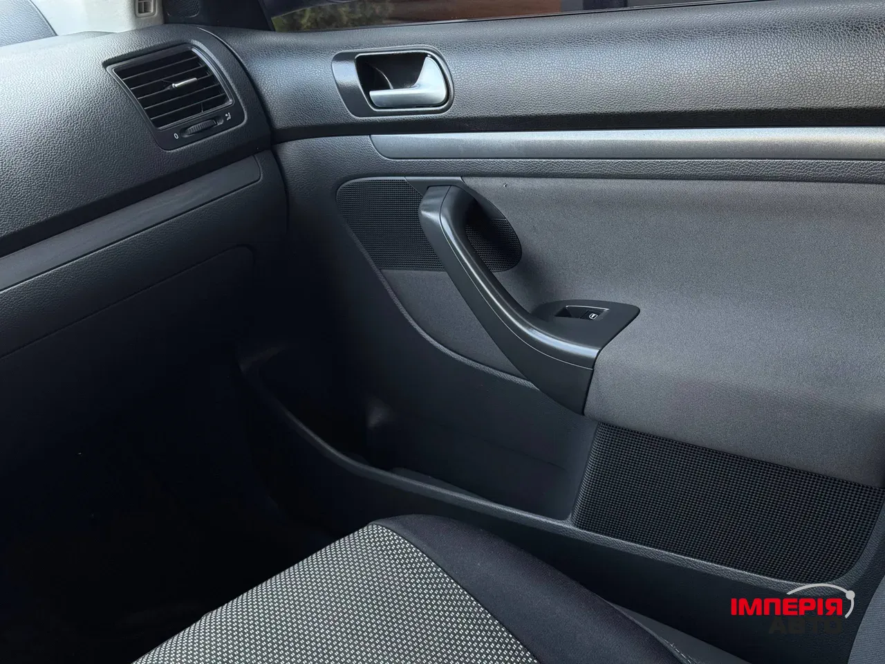 Volkswagen Jetta - фото 49