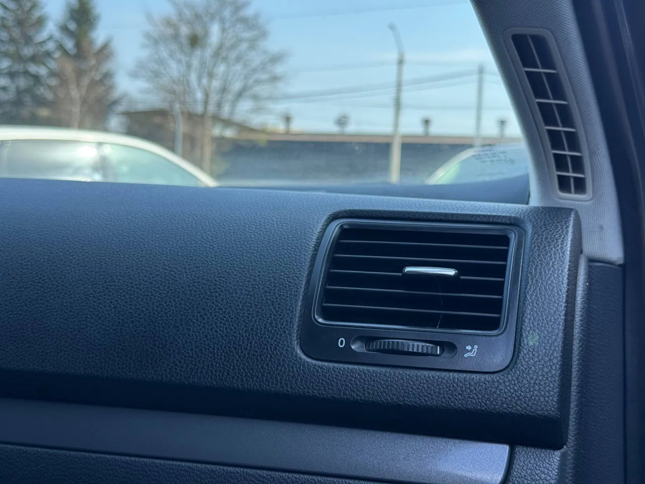 Volkswagen Jetta - фото 60