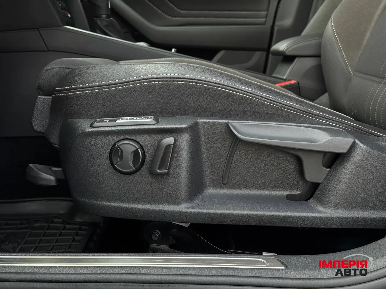 Volkswagen Passat - фото 34