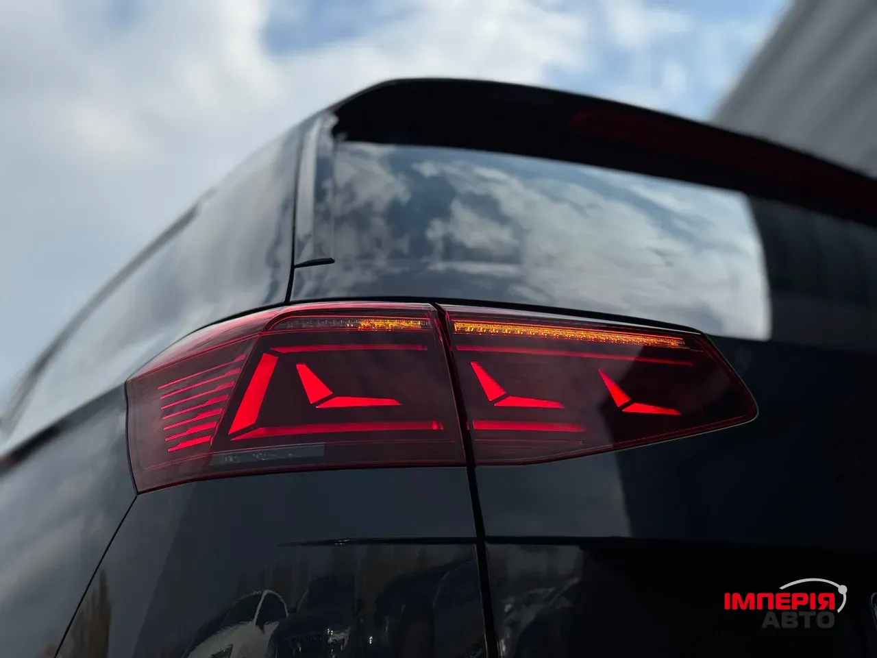 Volkswagen Passat - фото 16