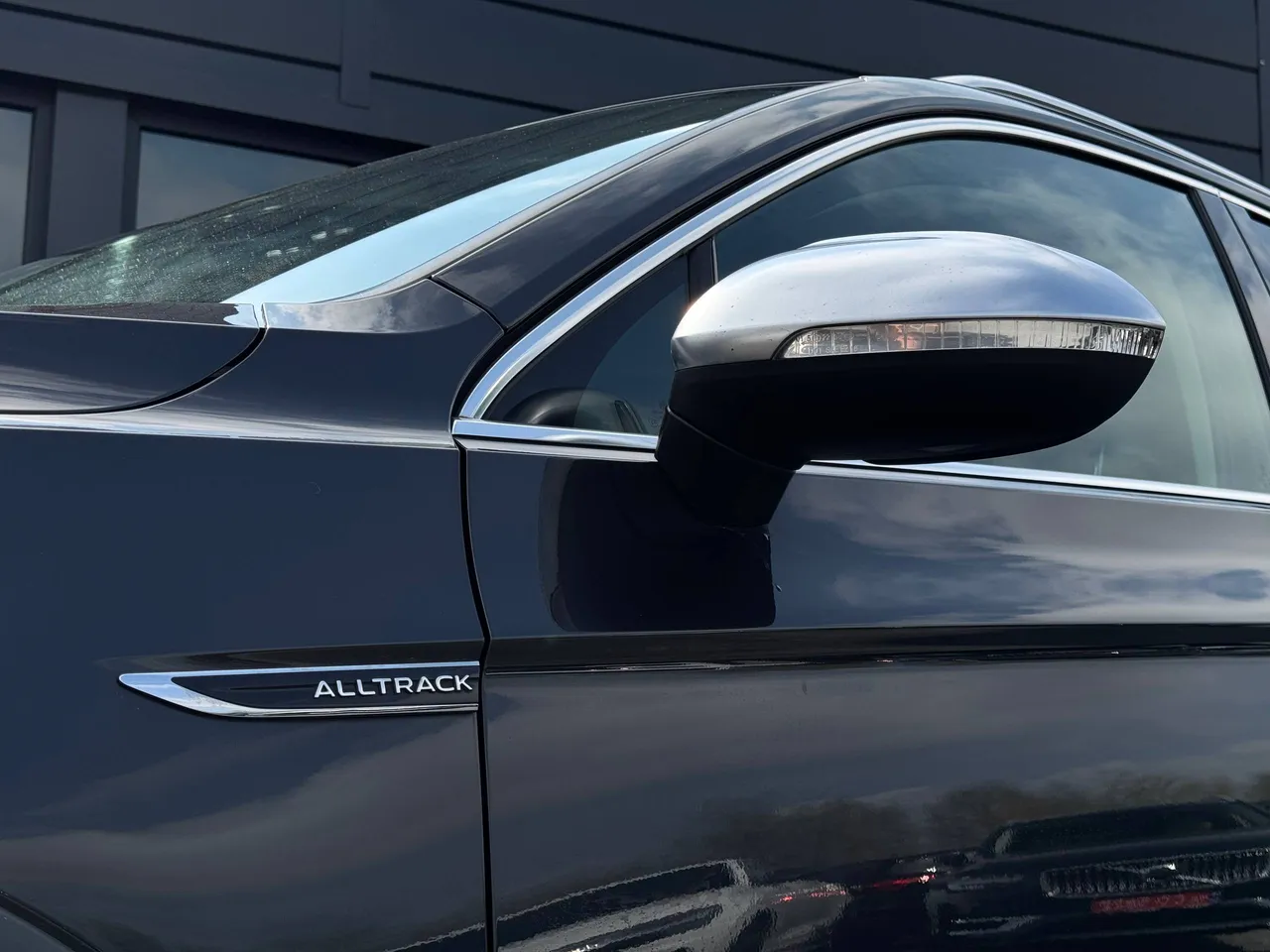 Volkswagen Passat - фото 7