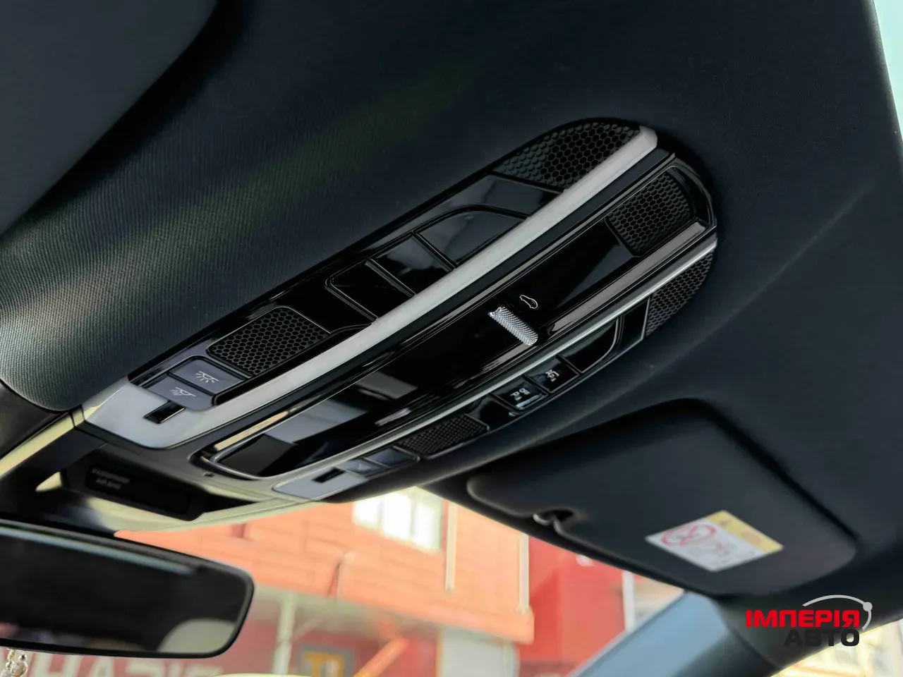 Porsche Cayenne - фото 43