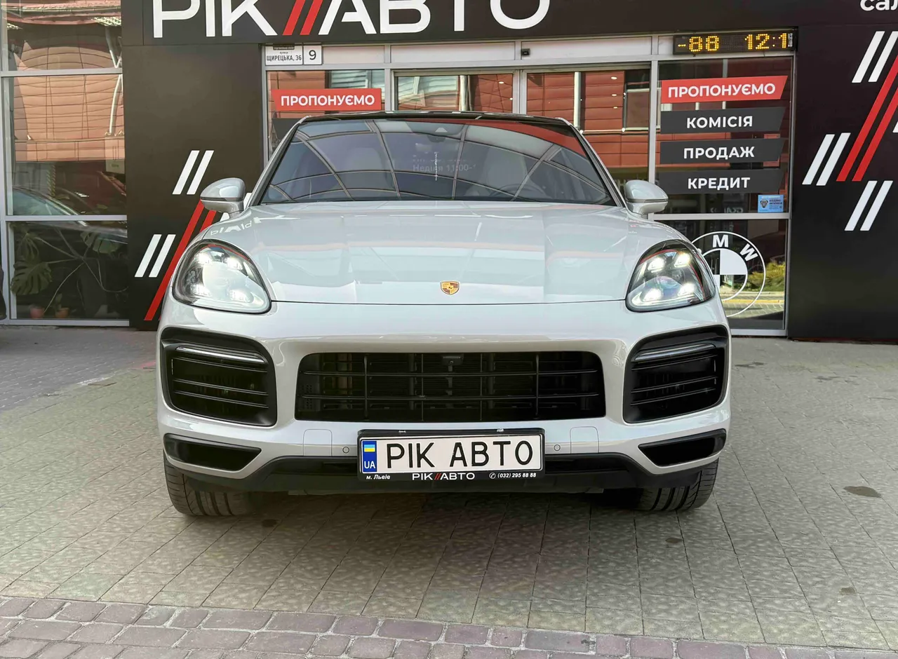 Porsche Cayenne - фото 3