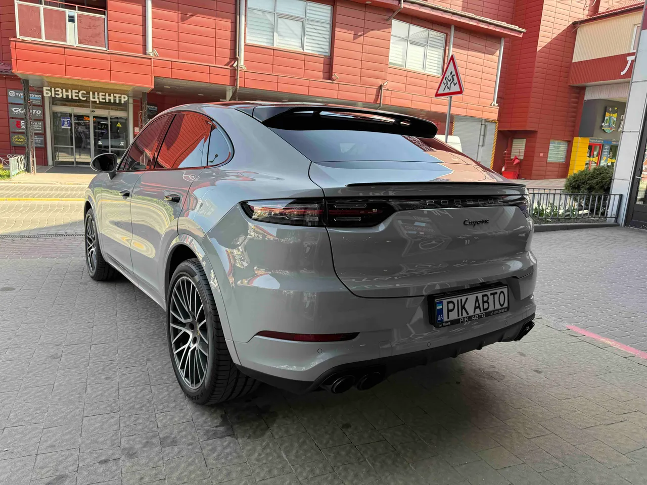 Porsche Cayenne - фото 9