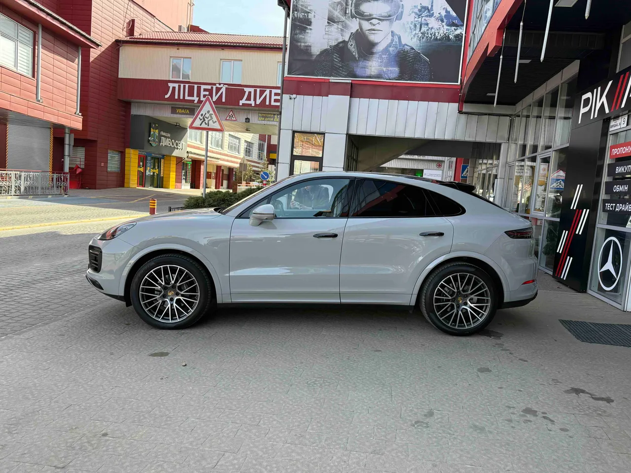 Porsche Cayenne - фото 10