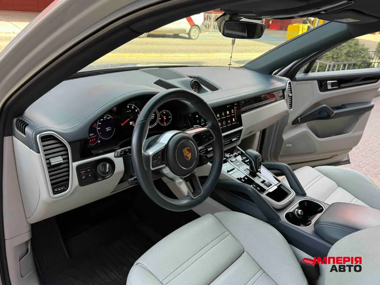 Porsche Cayenne - фото 19