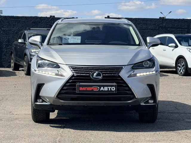 Lexus NX - фото 2