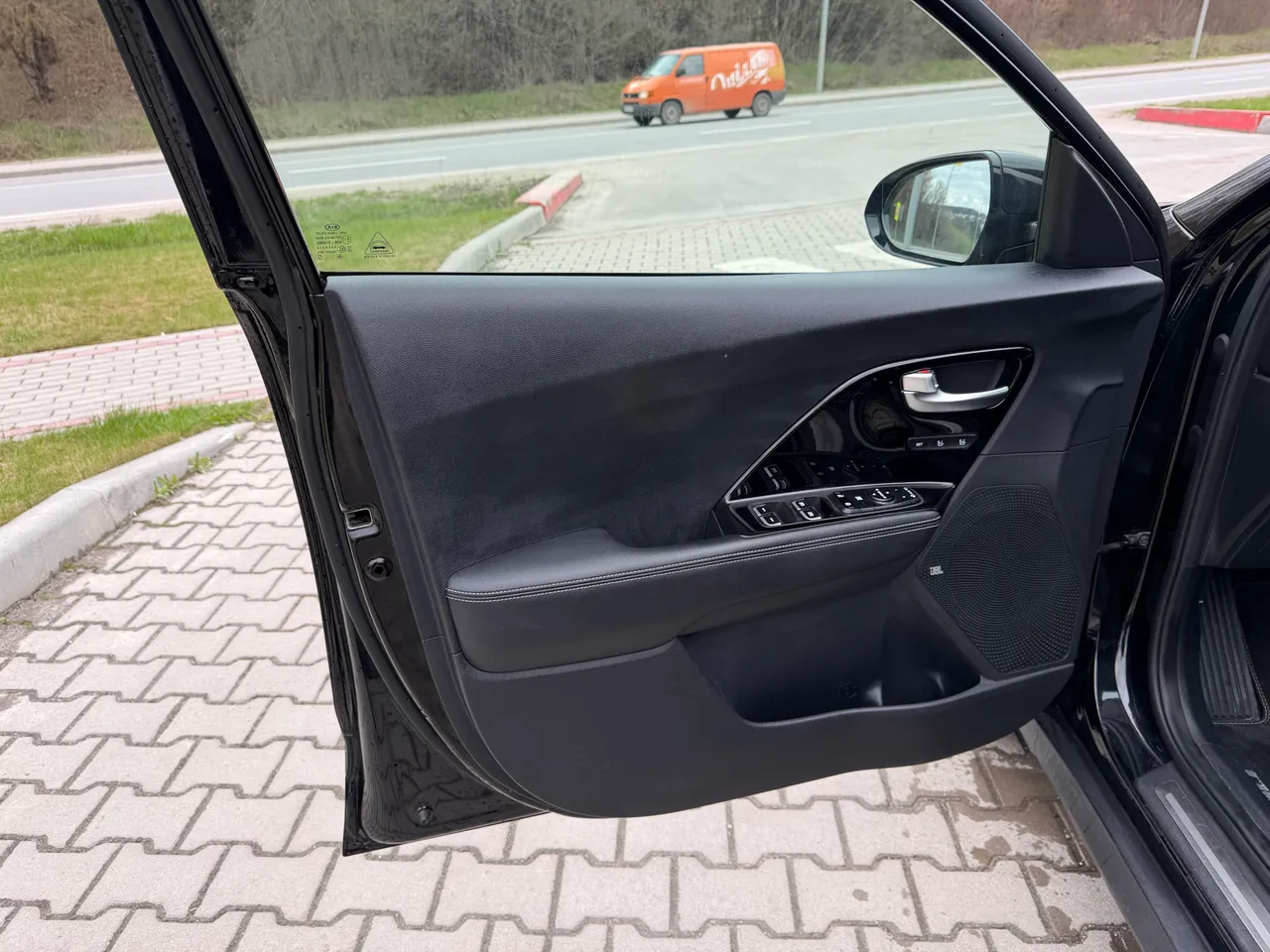 Kia Niro - фото 19