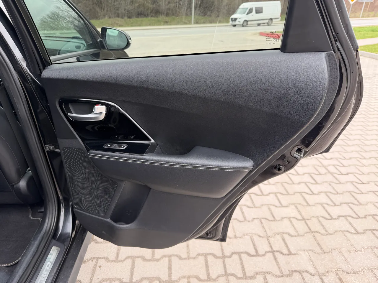 Kia Niro - фото 22