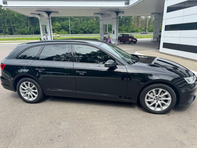 Audi A4 - зображення 5