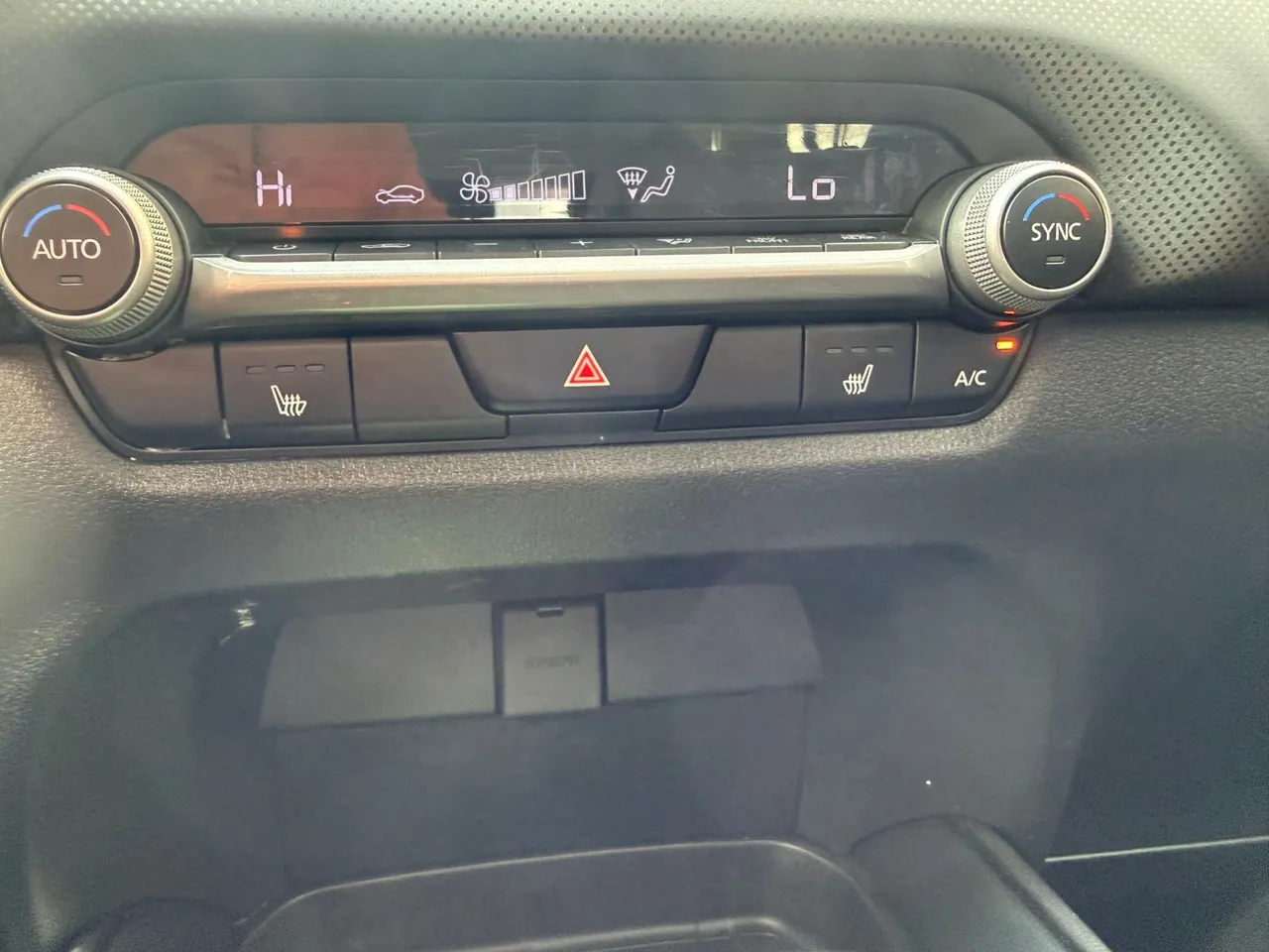 Mazda CX-50 - фото 27