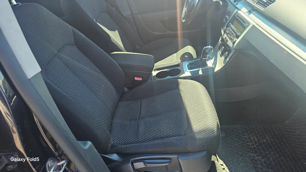 Volkswagen Passat - фото 11